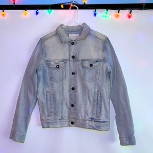 Aeropostale light-washed jean jacket, Small. Only worn once.